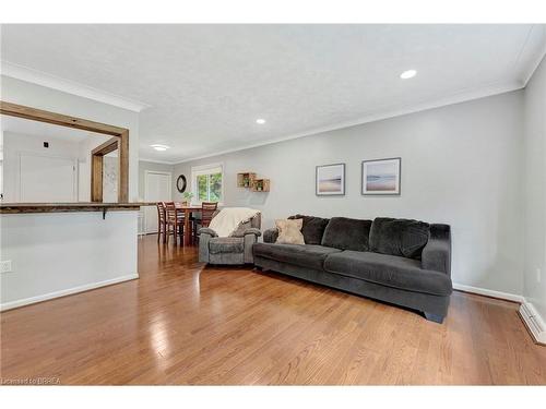 56 Lee Avenue, Simcoe, ON - Indoor Photo Showing Living Room