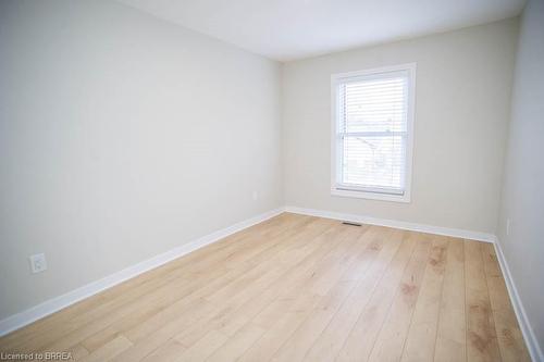 46 Enfield Crescent, Brantford, ON - Indoor Photo Showing Other Room