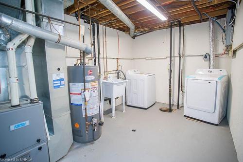 46 Enfield Crescent, Brantford, ON - Indoor Photo Showing Laundry Room