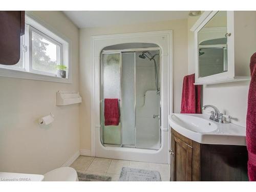 955309 Canning Road, Canning, ON - Indoor Photo Showing Bathroom