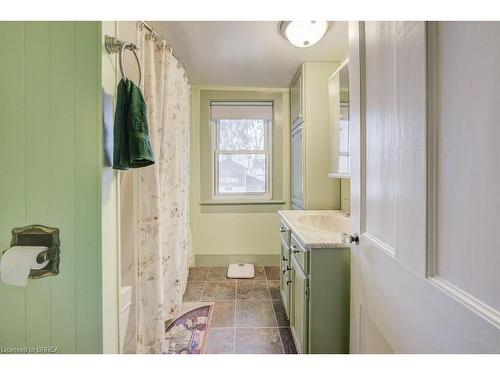 955309 Canning Road, Canning, ON - Indoor Photo Showing Laundry Room