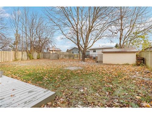 7 Normandy Place, Brantford, ON - Outdoor With Backyard