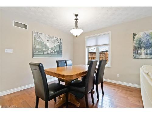 25 Killarney Street, Brantford, ON - Indoor Photo Showing Dining Room