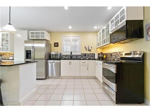 25 Killarney Street, Brantford, ON - Indoor Photo Showing Kitchen With Upgraded Kitchen