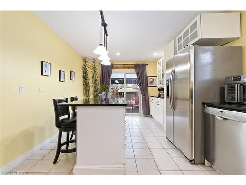 25 Killarney Street, Brantford, ON - Indoor Photo Showing Kitchen