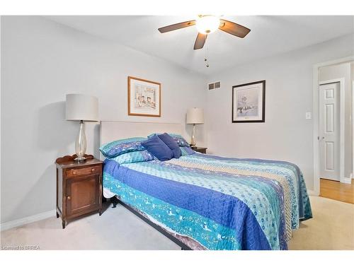 25 Killarney Street, Brantford, ON - Indoor Photo Showing Bedroom