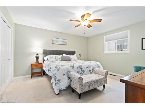 25 Killarney Street, Brantford, ON - Indoor Photo Showing Bedroom