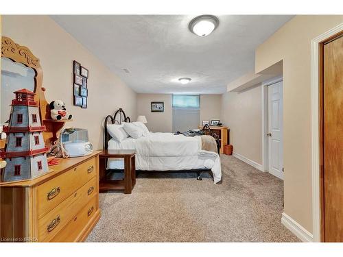 2 Saint Catharine Street, Burford, ON - Indoor Photo Showing Bedroom