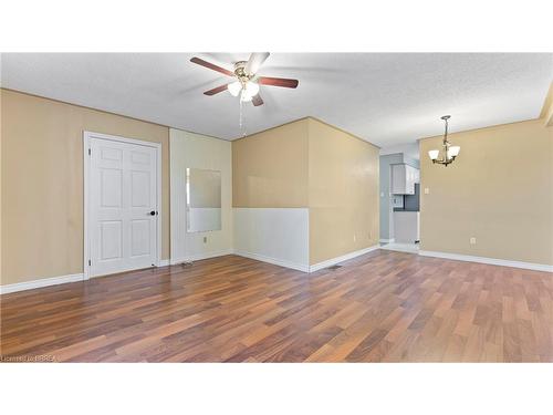 203 Brantwood Park Road, Brantford, ON - Indoor Photo Showing Other Room