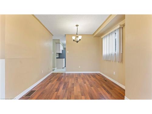 203 Brantwood Park Road, Brantford, ON - Indoor Photo Showing Other Room