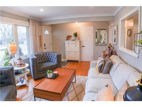 71 Norman Street, Brantford, ON - Indoor Photo Showing Living Room