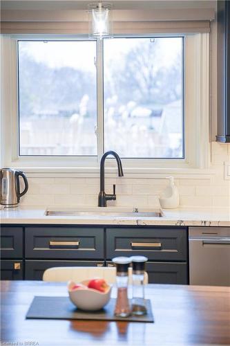 71 Norman Street, Brantford, ON - Indoor Photo Showing Kitchen