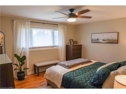 71 Norman Street, Brantford, ON - Indoor Photo Showing Bedroom