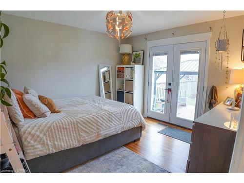 71 Norman Street, Brantford, ON - Indoor Photo Showing Bedroom