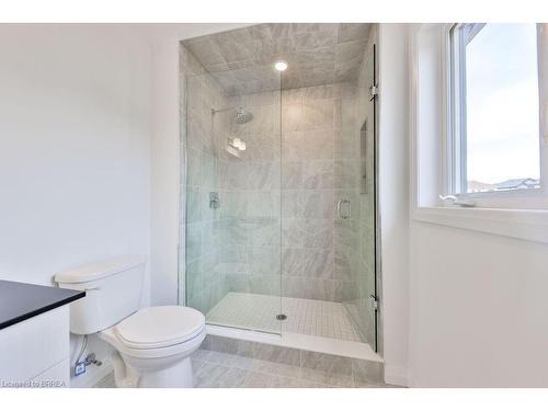 Upper-24 Broddy Avenue, Brantford, ON - Indoor Photo Showing Bathroom