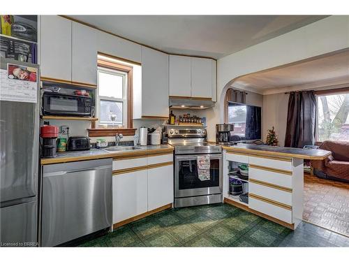 77 Fourth Avenue, Aylmer, ON - Indoor Photo Showing Kitchen