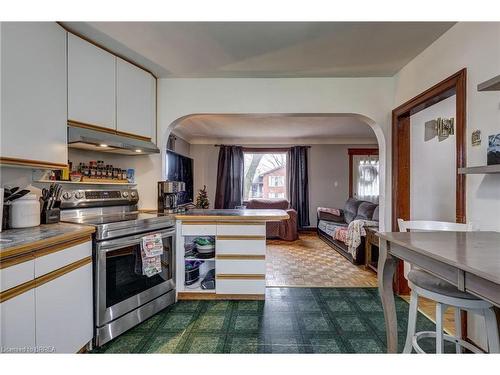 77 Fourth Avenue, Aylmer, ON - Indoor Photo Showing Kitchen