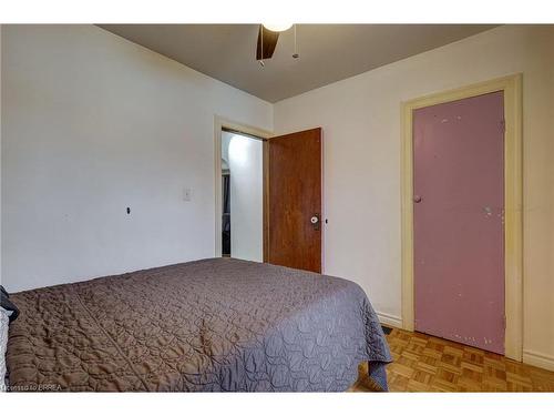 77 Fourth Avenue, Aylmer, ON - Indoor Photo Showing Bedroom