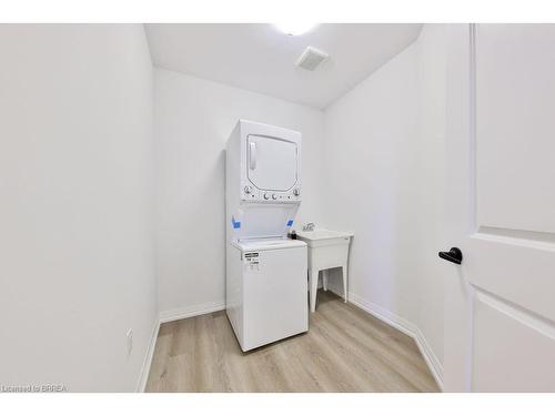 Lower-24 Broddy Avenue, Brantford, ON - Indoor Photo Showing Laundry Room