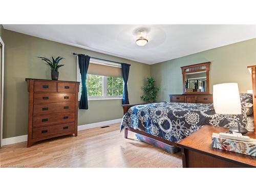 12 Campbell Farm Road, Brantford, ON - Indoor Photo Showing Bedroom