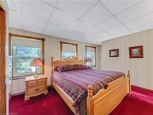 19 Church Street, Paris, ON - Indoor Photo Showing Bedroom