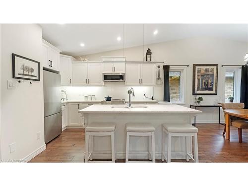 38-29 Schuyler Street, Paris, ON - Indoor Photo Showing Kitchen