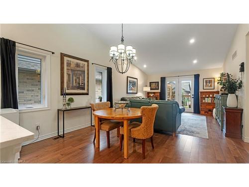 38-29 Schuyler Street, Paris, ON - Indoor Photo Showing Dining Room