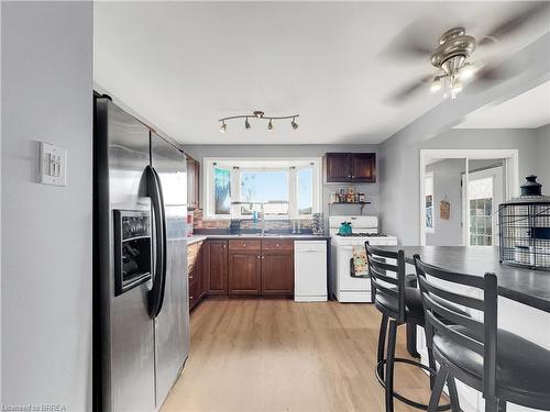 6 Beverly Drive, Peacock Point, ON - Indoor Photo Showing Kitchen