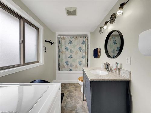 6 Beverly Drive, Peacock Point, ON - Indoor Photo Showing Bathroom