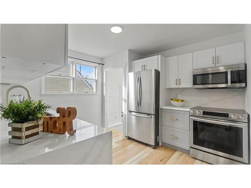 76 Gladstone Avenue, Brantford, ON - Indoor Photo Showing Kitchen With Stainless Steel Kitchen