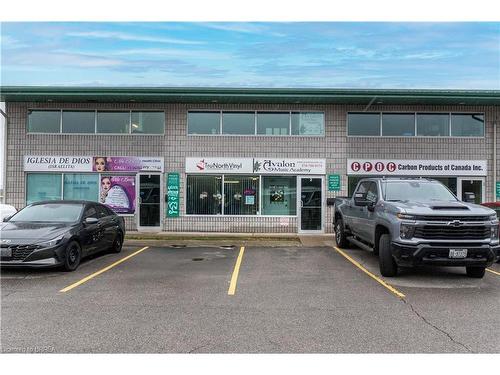 2-45 Dalkeith Drive, Brantford, ON 