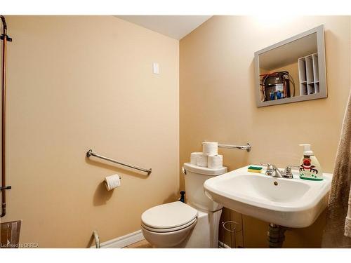 2-45 Dalkeith Drive, Brantford, ON 