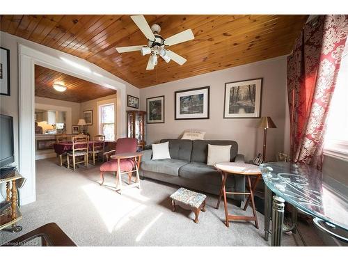 142 Cayuga Street, Brantford, ON - Indoor Photo Showing Living Room