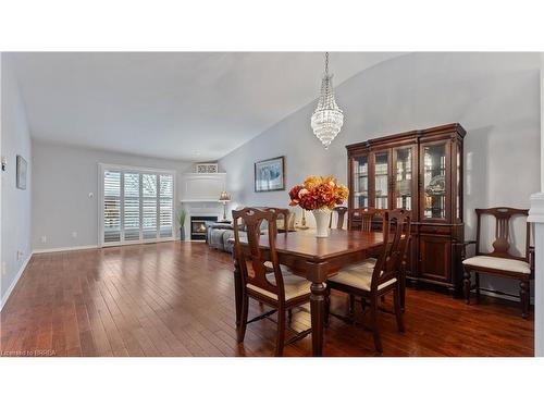 7-24 Griffiths Drive, Paris, ON - Indoor Photo Showing Dining Room