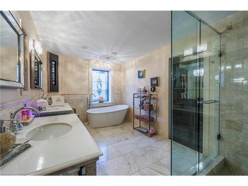 1521 2Nd Concession Road, Delhi, ON - Indoor Photo Showing Bathroom