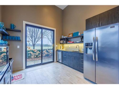 1521 2Nd Concession Road, Delhi, ON - Indoor Photo Showing Kitchen