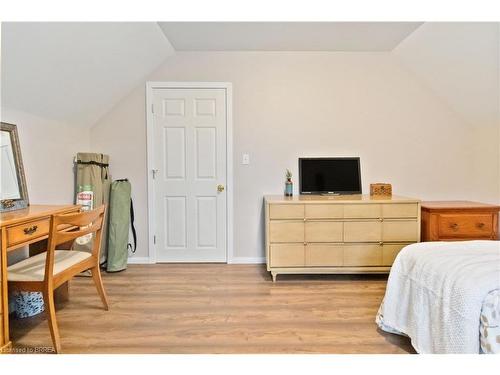 1996 Brantford Rd 4 Road, Vanessa, ON - Indoor Photo Showing Bedroom