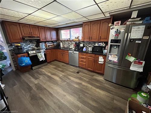 229 West 33Rd Street, Hamilton, ON - Indoor Photo Showing Kitchen