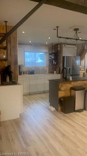 34 Slaght Street, Waterford, ON - Indoor Photo Showing Kitchen