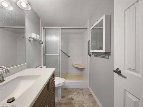 302-640 West Street, Brantford, ON - Indoor Photo Showing Bathroom