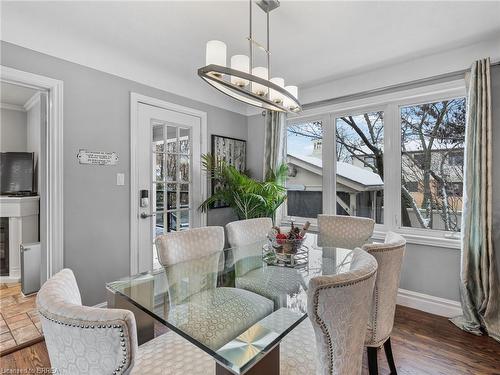 1103 Marley Crescent, Burlington, ON - Indoor Photo Showing Dining Room