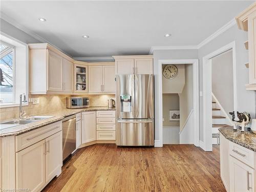 1103 Marley Crescent, Burlington, ON - Indoor Photo Showing Kitchen With Stainless Steel Kitchen With Double Sink