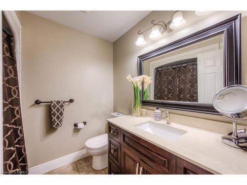 16 Mcguiness Drive, Brantford, ON - Indoor Photo Showing Bathroom