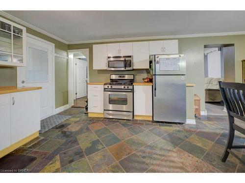 53 Sarah Street, Brantford, ON - Indoor Photo Showing Kitchen