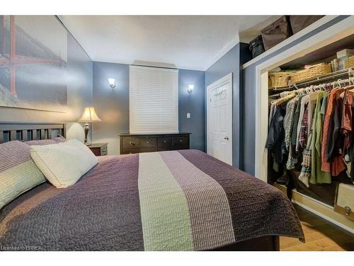 53 Sarah Street, Brantford, ON - Indoor Photo Showing Bedroom