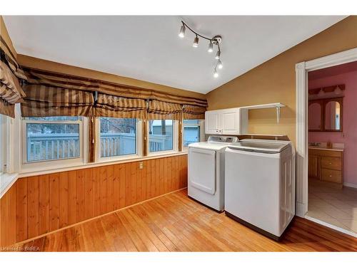 12 Emilie Street, Brantford, ON - Indoor Photo Showing Laundry Room