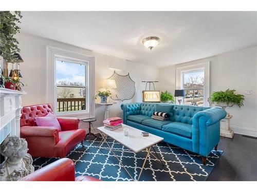 53 Charlotte Street, Brantford, ON - Indoor Photo Showing Living Room