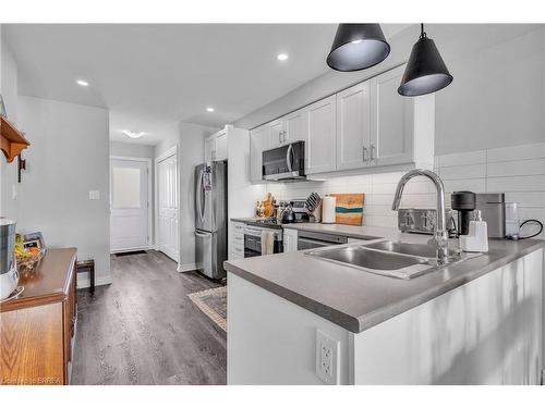 189 Grove Street, Simcoe, ON - Indoor Photo Showing Kitchen With Double Sink With Upgraded Kitchen