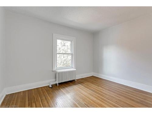 Upper-153 Drummond Street, Brantford, ON - Indoor Photo Showing Other Room