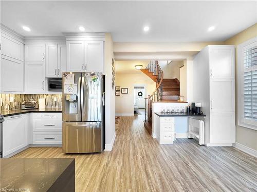 4148 Rawlins Common, Burlington, ON - Indoor Photo Showing Kitchen With Stainless Steel Kitchen With Upgraded Kitchen